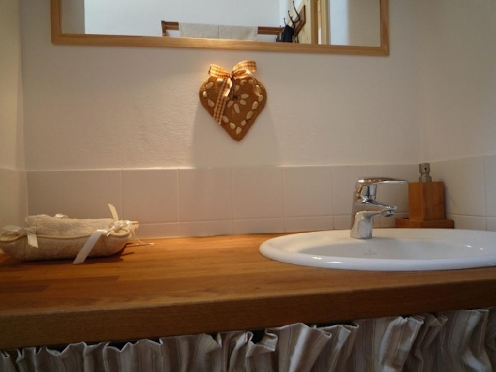 Mansarda Dolomiti Apartment Rasun di Sopra Ruang foto