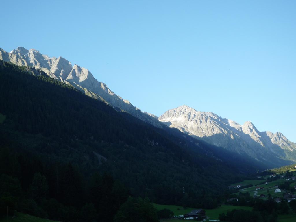 Mansarda Dolomiti Apartment Rasun di Sopra Bagian luar foto