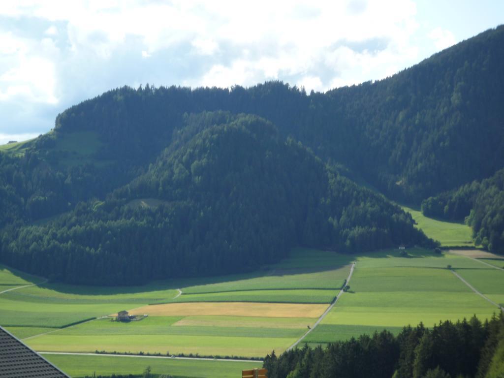 Mansarda Dolomiti Apartment Rasun di Sopra Bagian luar foto